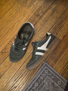 Gola Suede Green Sneakers